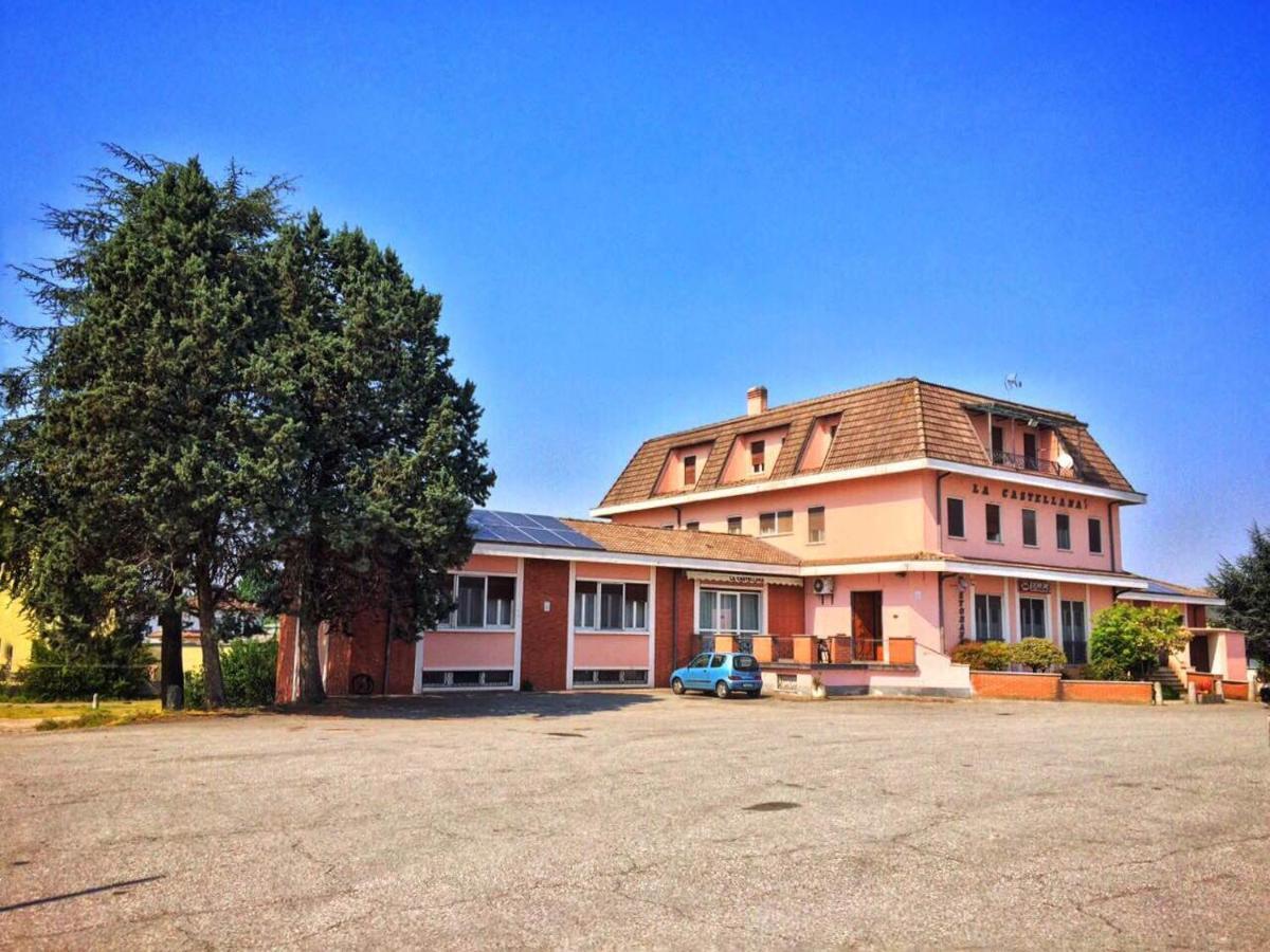 Locanda La Castellana Castello d'Agogna المظهر الخارجي الصورة